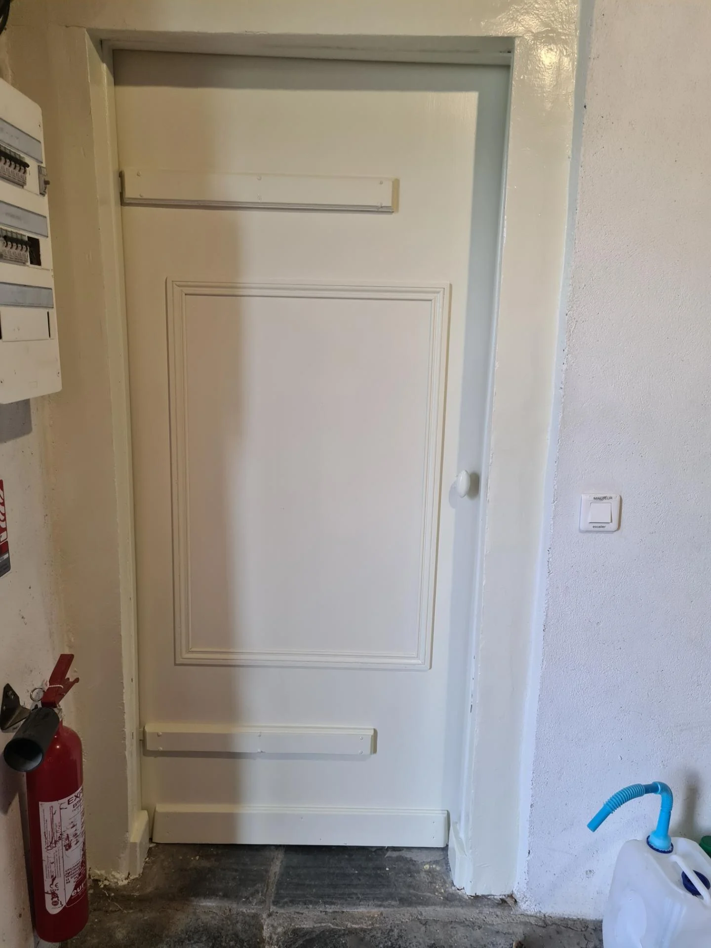 Porte pmr ext finie