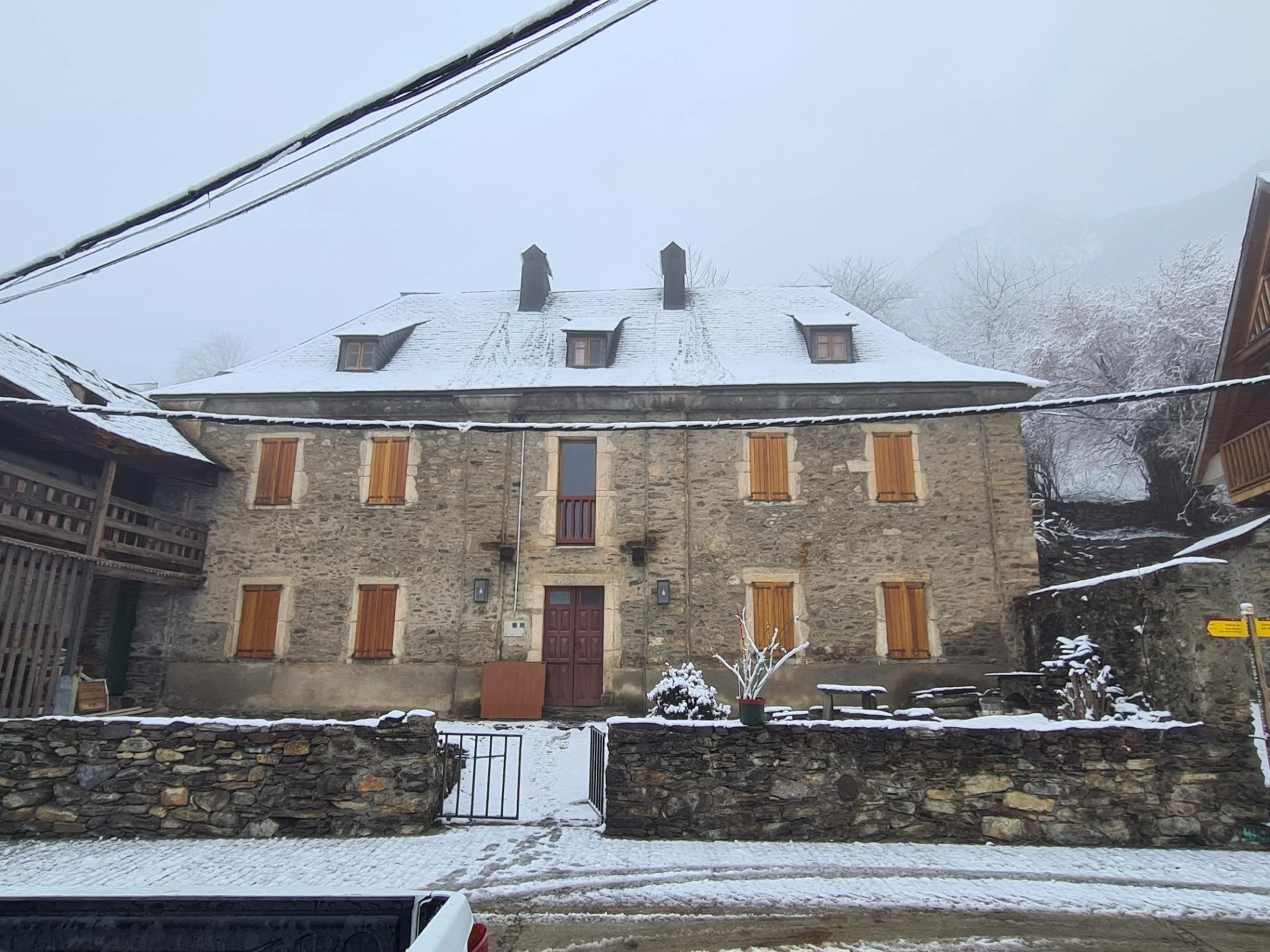 Arrivée sous la neige